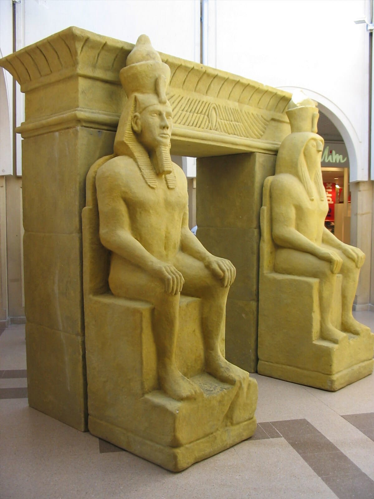 Décoration voyage centre commercial