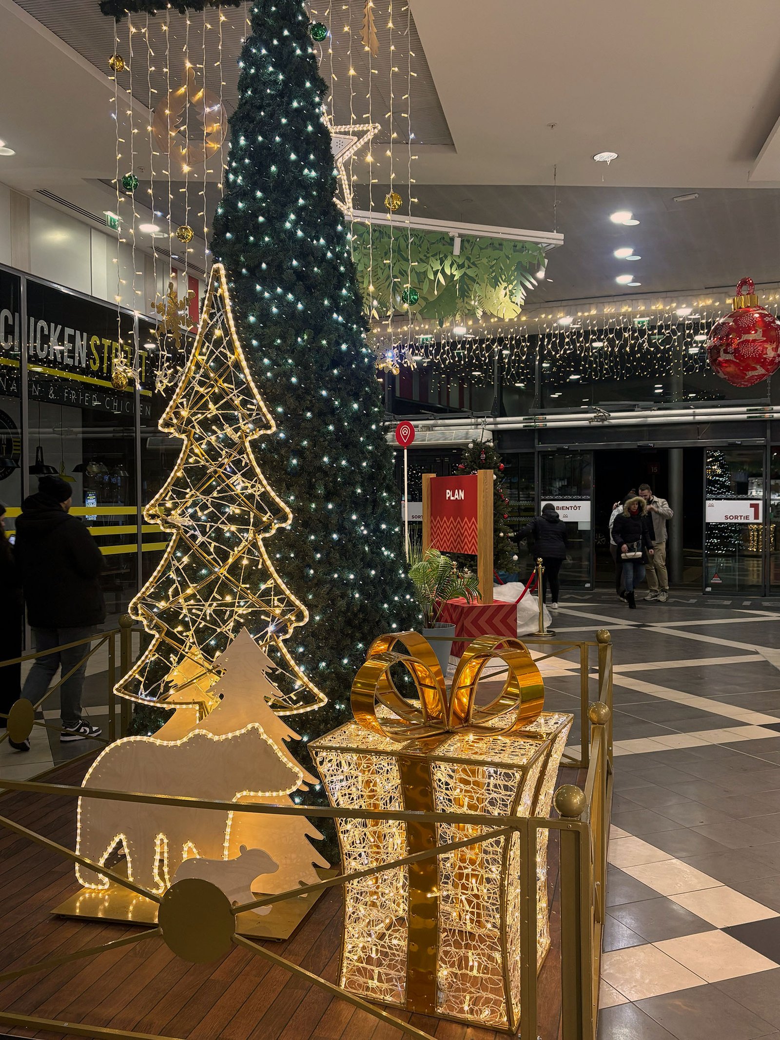 Nos créations en bois avec cordons leds